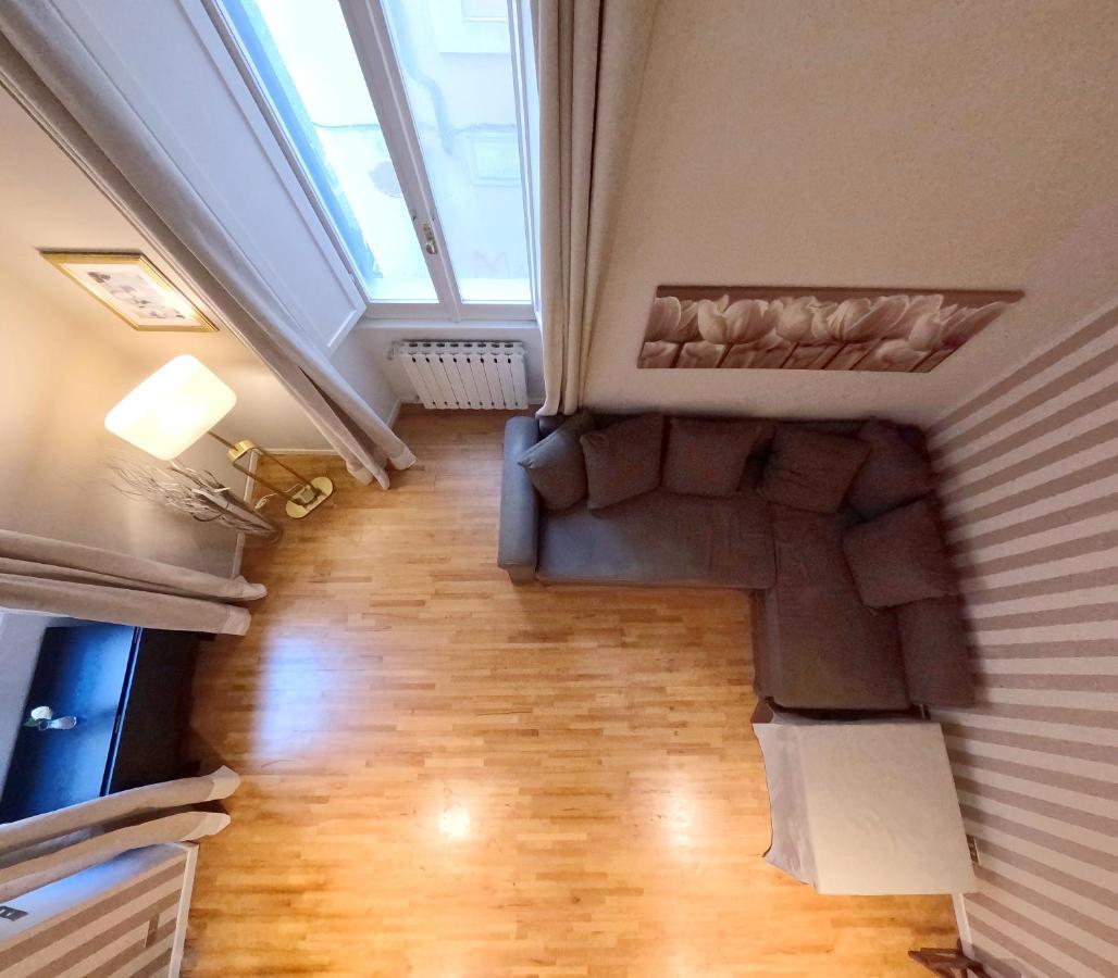 Navona Gold Apartment
