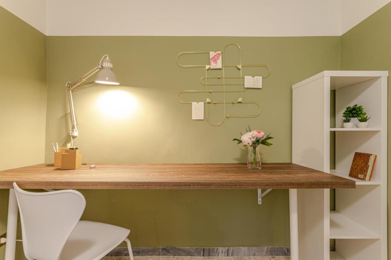 Apartment Bubbles A Piazza Trilussa In Trastevere Rome