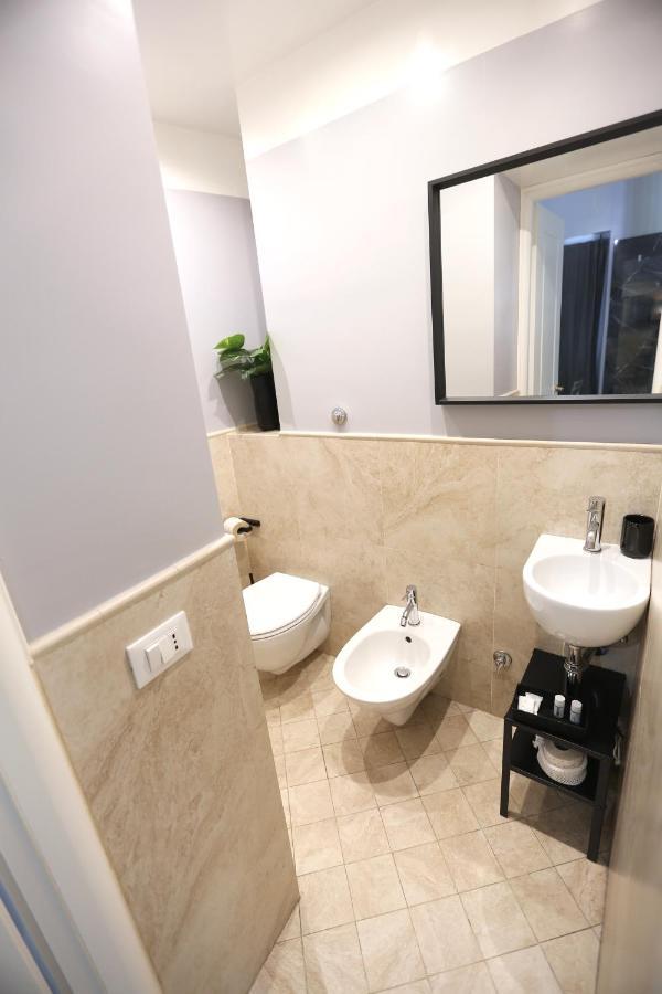 Kiss Me Luxury Bed & Breakfast Rome