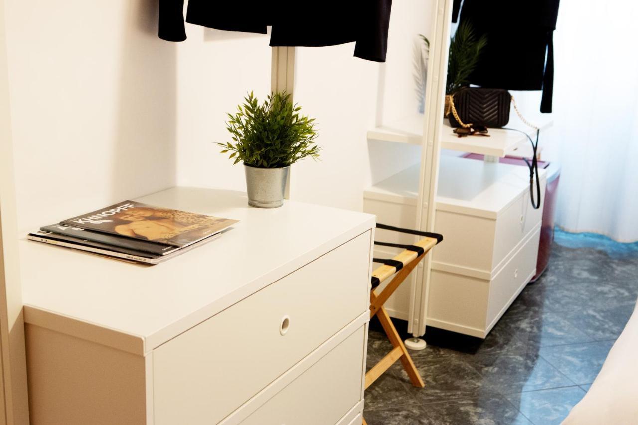 Reale House Affittacamere 2*
