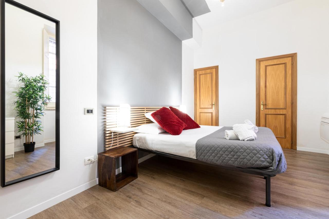Toniolo Two Bedroom Two Bath Apartment Rome