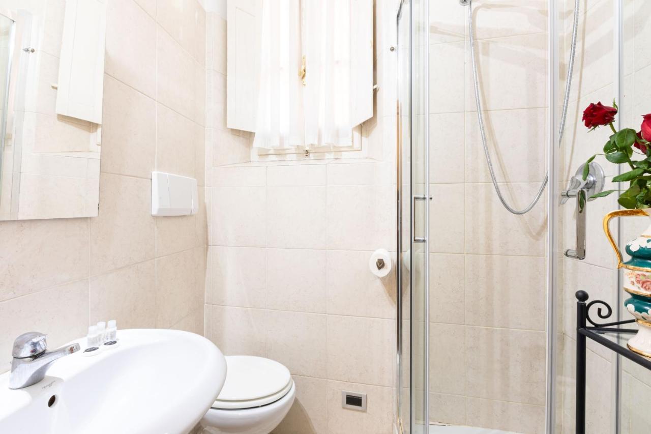 Toniolo Two Bedroom Two Bath Rome