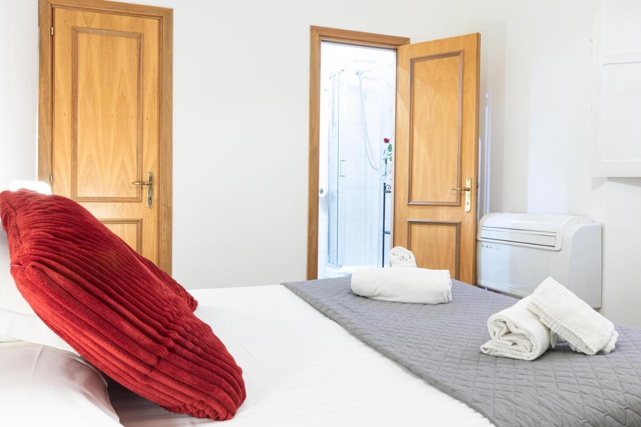 Toniolo Two Bedroom Two Bath Appartement *