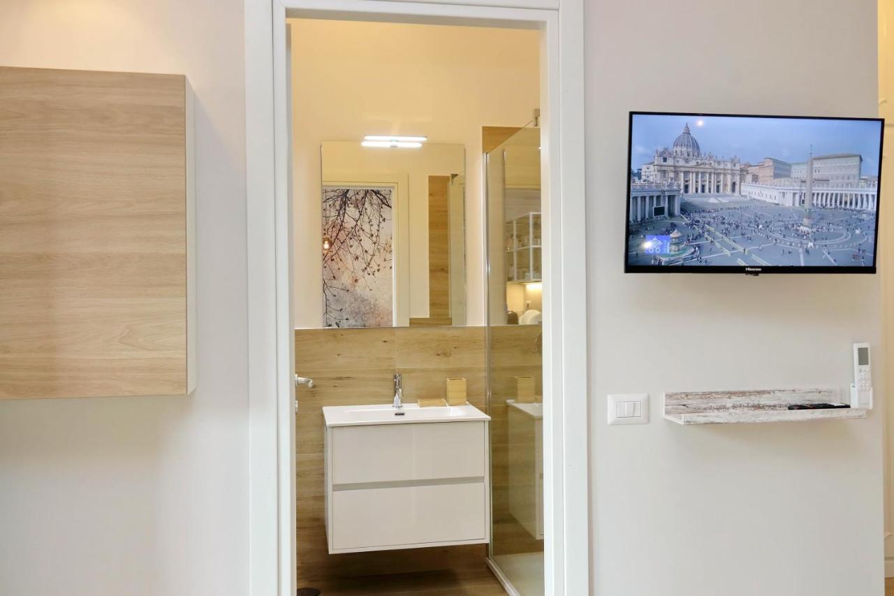 Aurelia Antica Terrace Free Pool And Parking
