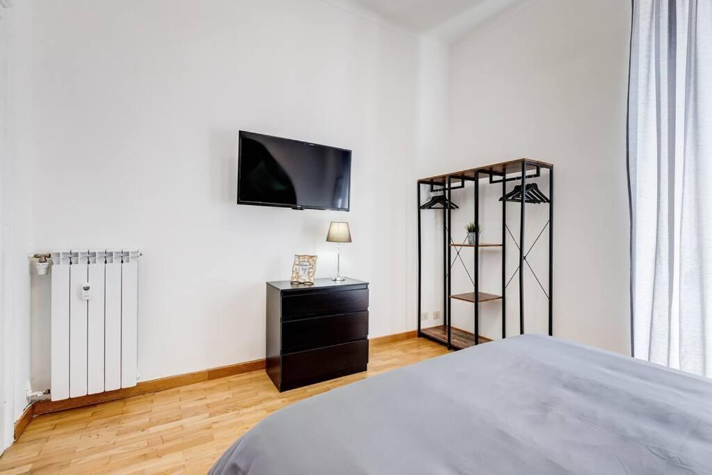 L&l Cozy 2-bdr In San Giovanni District Appartamento