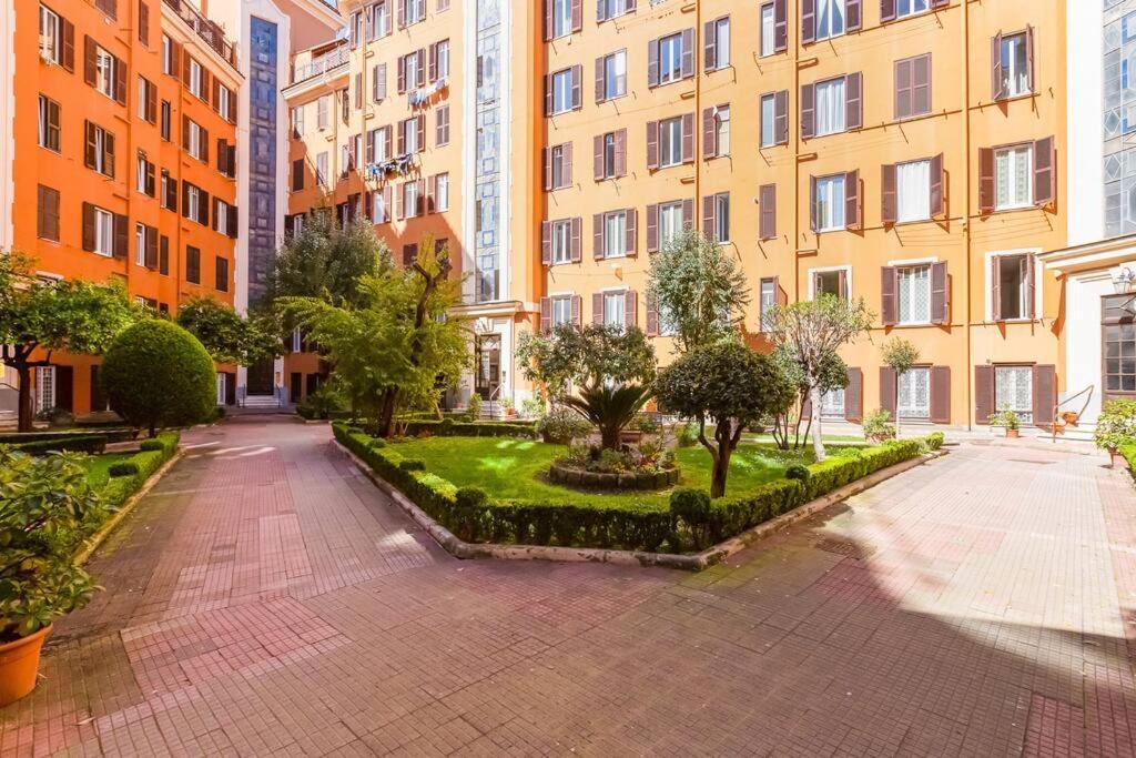 Appartamento L&l Cozy 2-bdr In San Giovanni District Roma