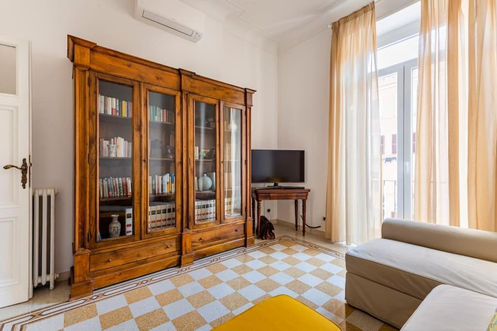 Lr Blue Apartment