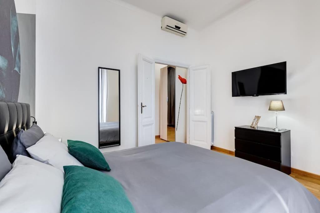 L&l Cozy 2-bdr In San Giovanni District *