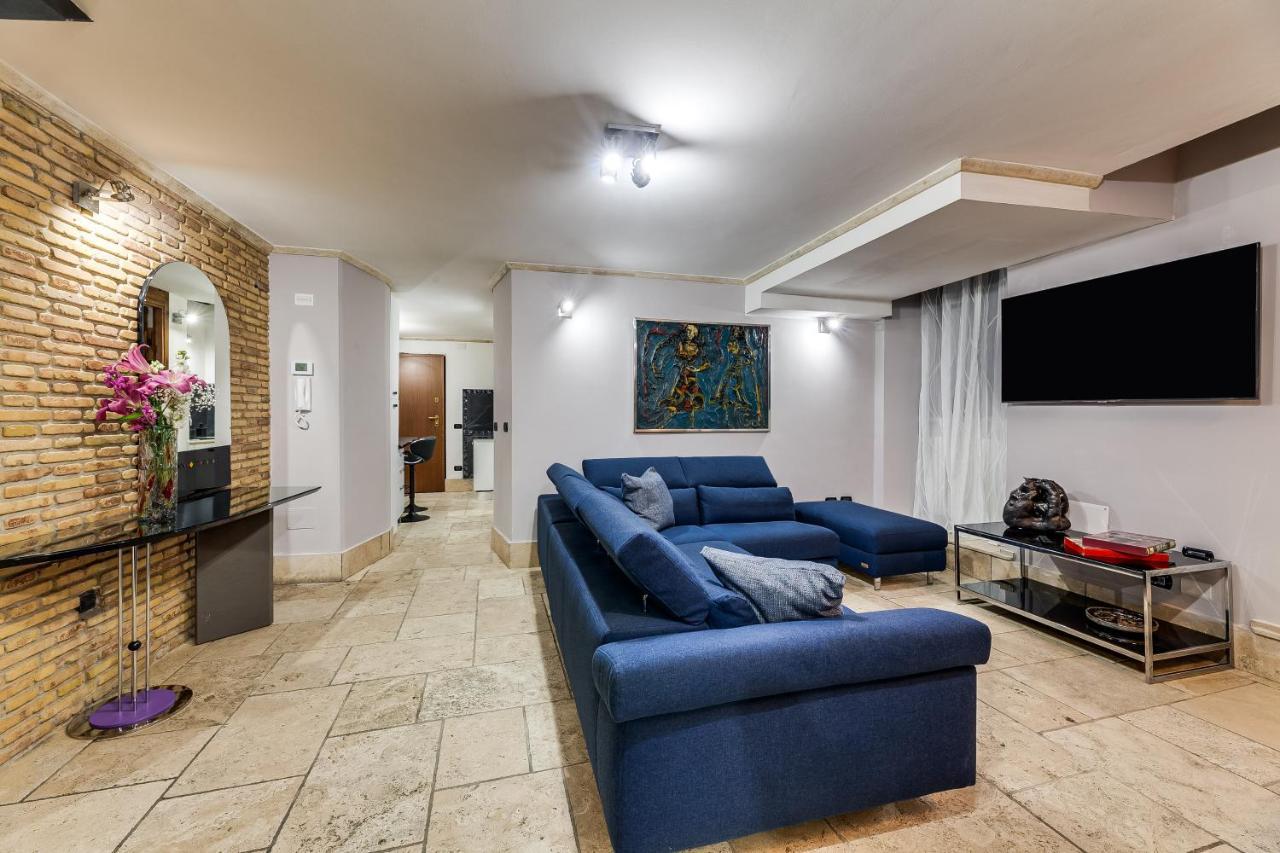 Oliviero - Piazza Navona Apartment *