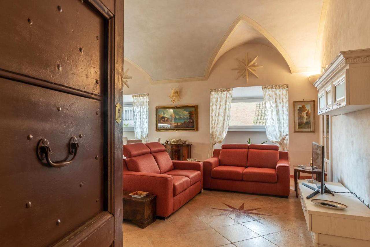 Palazzo Altieri Elegant