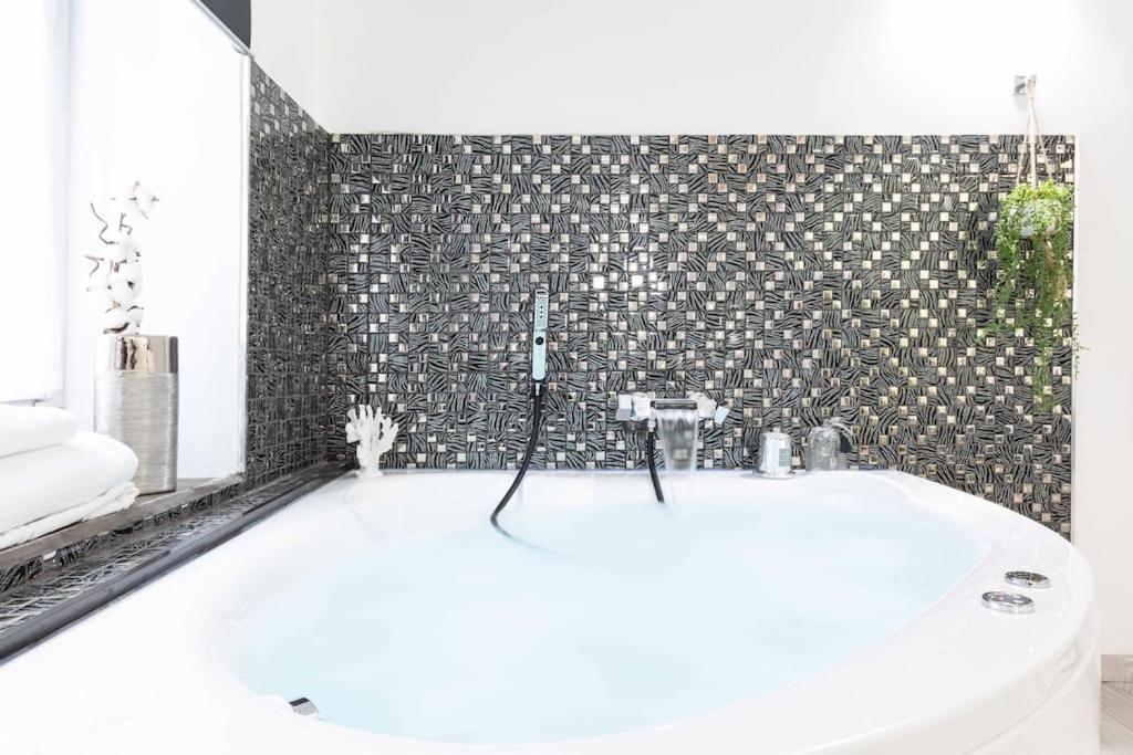 Appartement Trastevere Silver King Jacuzzisuite -topcollection *
