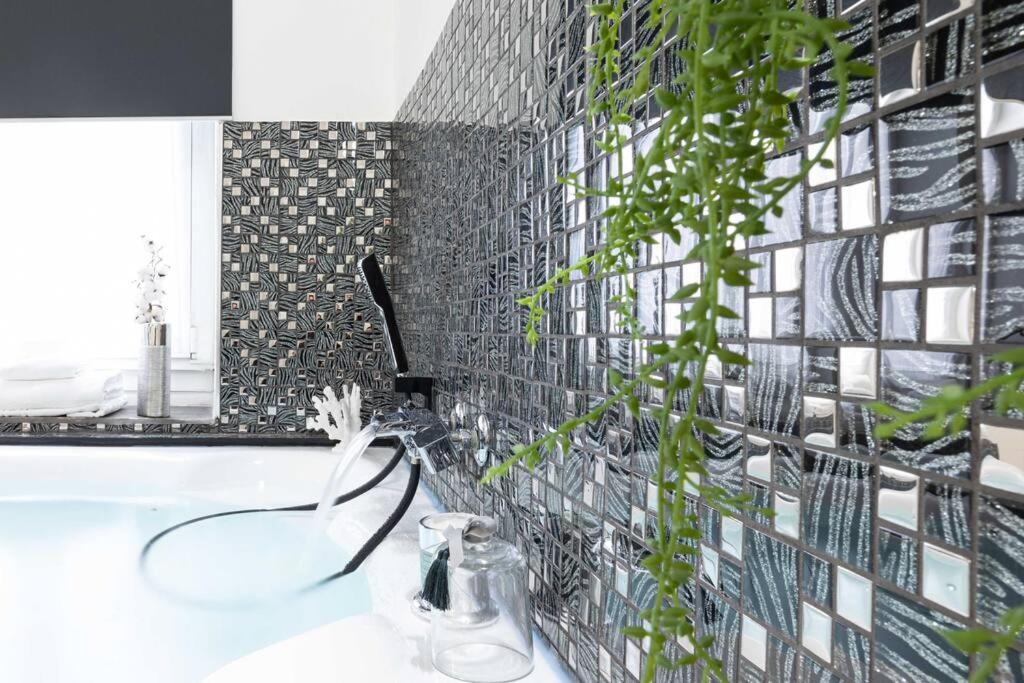 Trastevere Silver King Jacuzzisuite -topcollection *