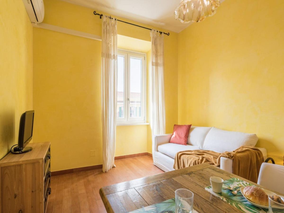 The Best Rent - Colourful Two-bedroom Near Termini Station Apartamento Roma