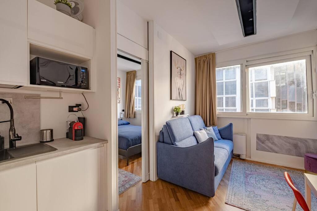 Modern At San Giovanni Apartment