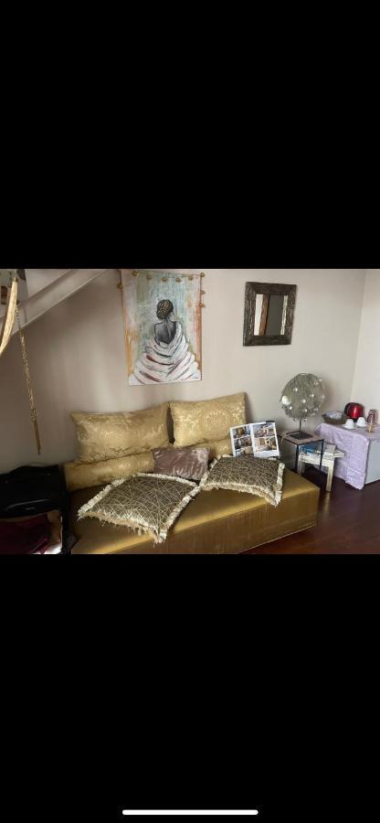 Flower Apartment Rome
