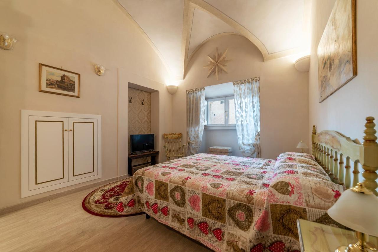 Palazzo Altieri Elegant Apartment Rome