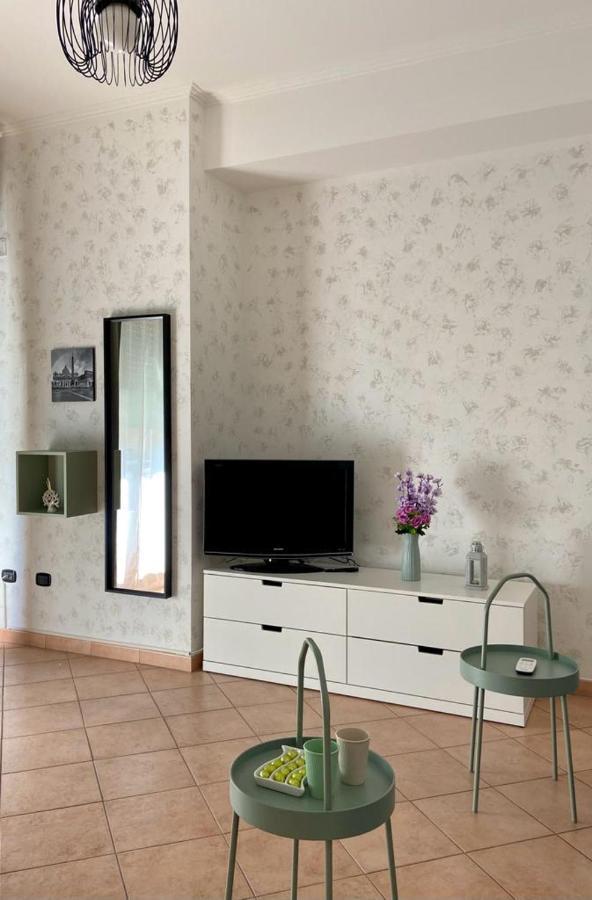 Open - Metro A Holiday home