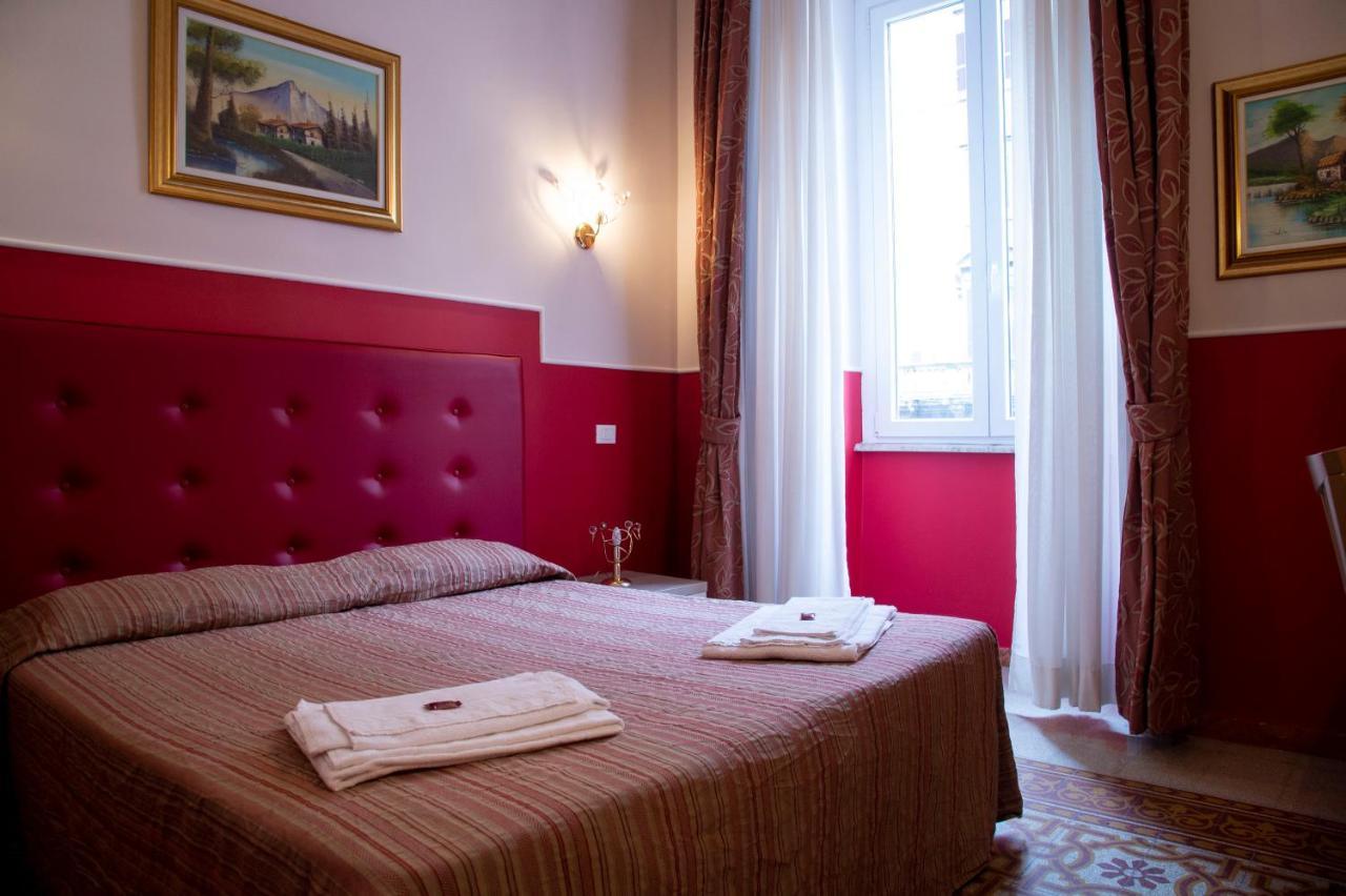 Domus Napoleone 3*