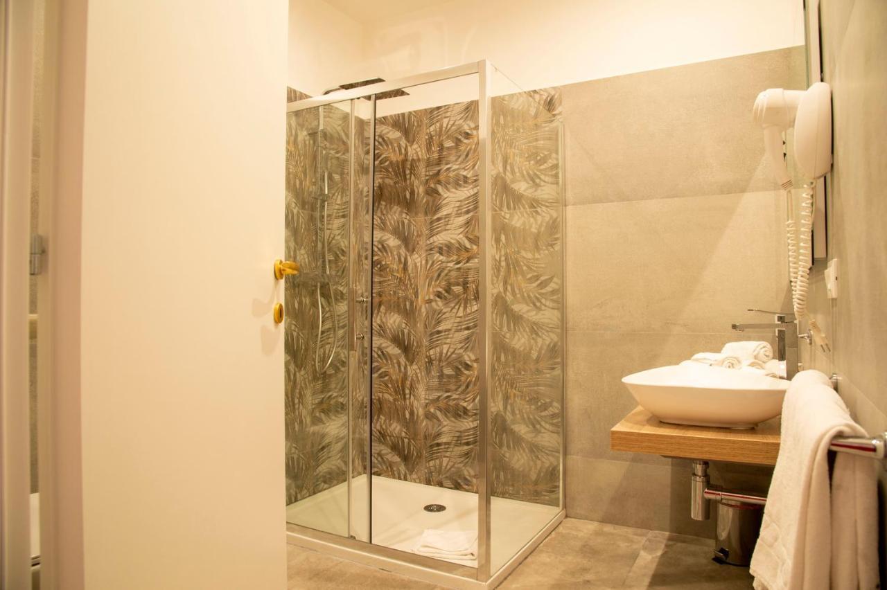 Domus Napoleone 3*