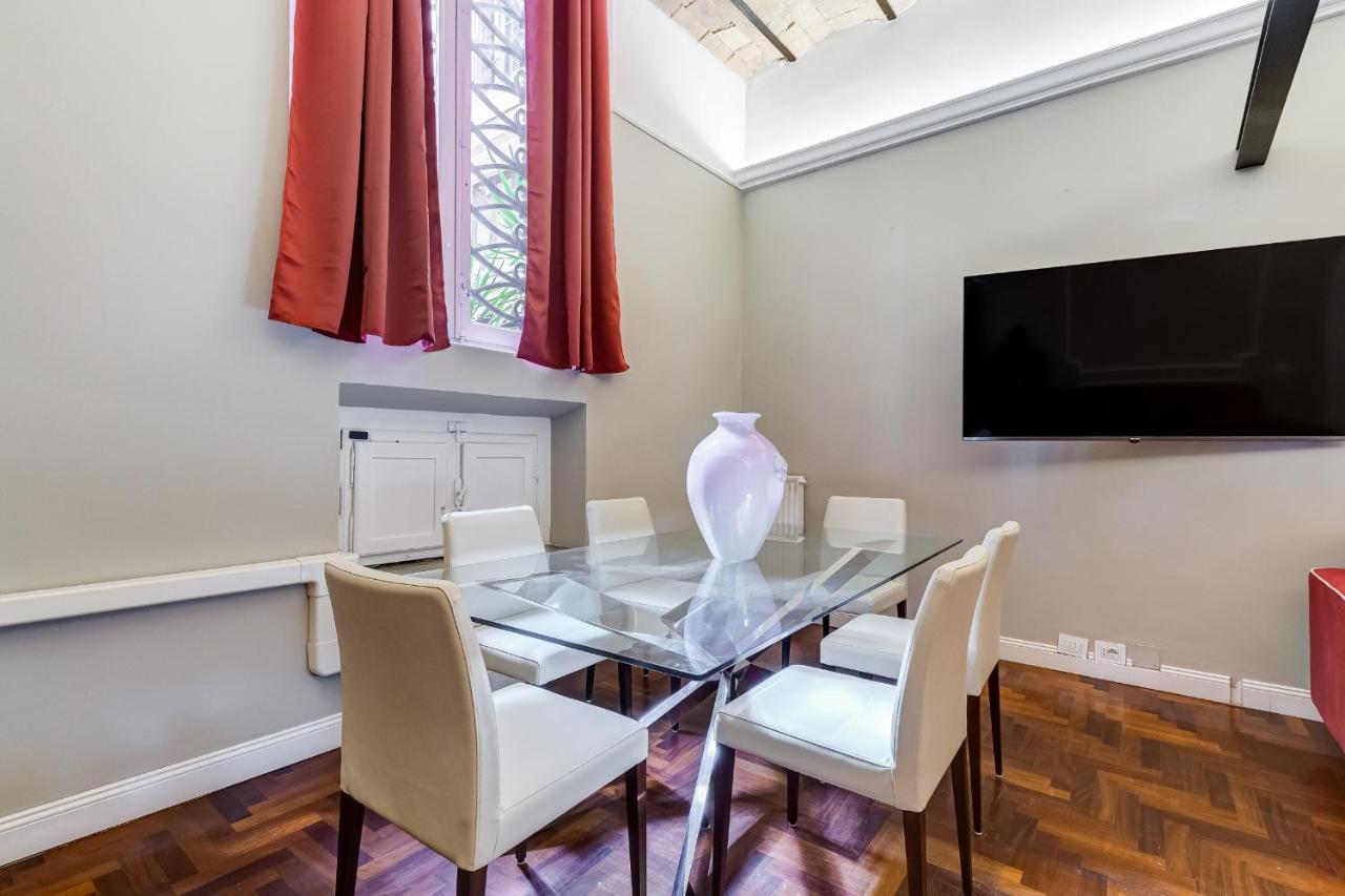 Spanish Garden Apartment Rome