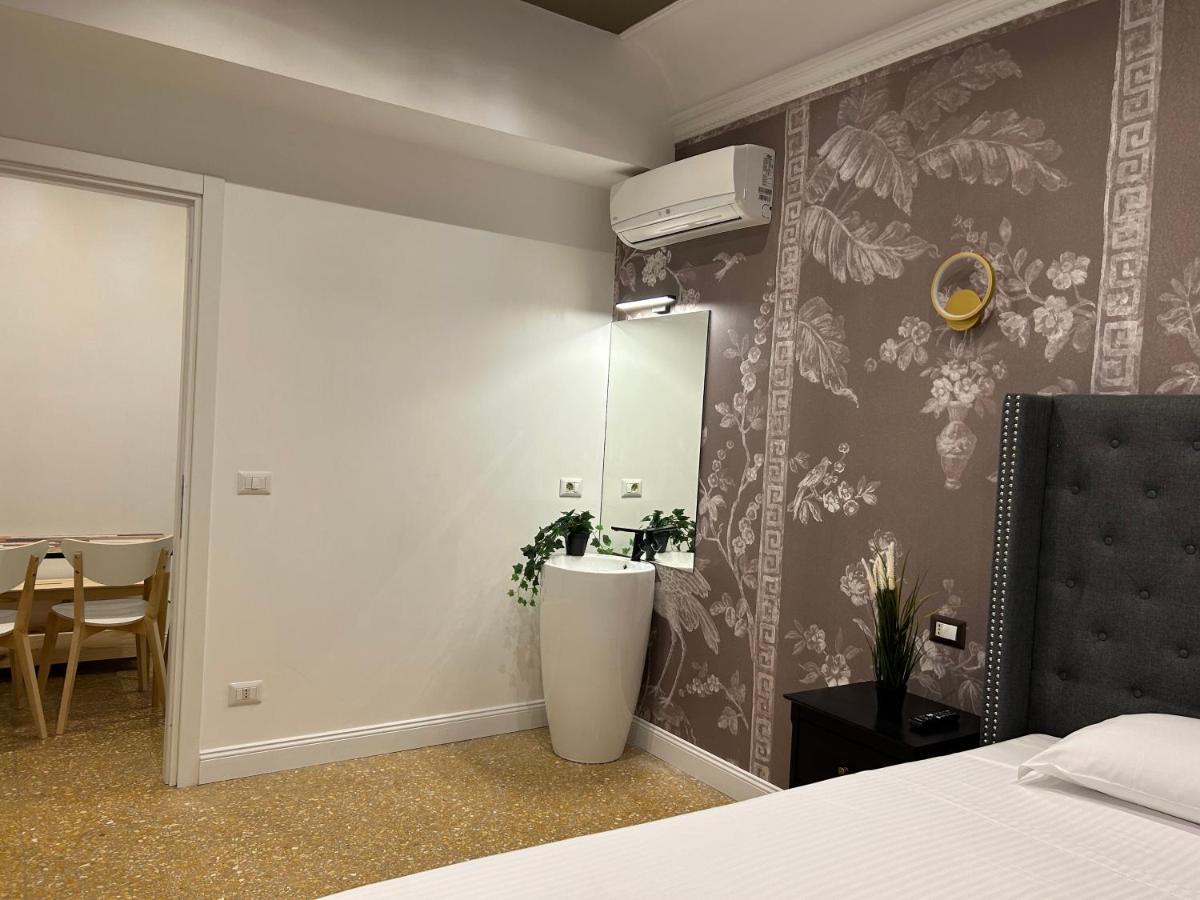 Raffaello's Place * Rome