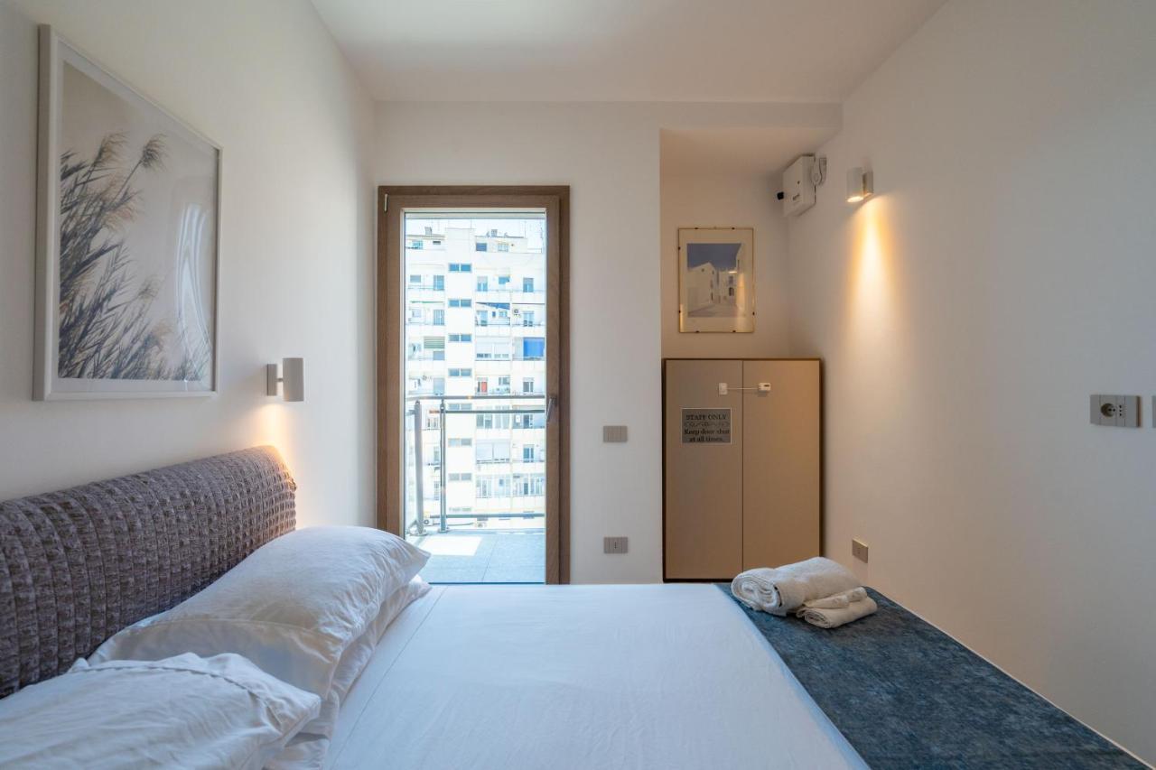 Aurealiving - Trastevere With Rooftop & Gym, Your Place In Appartement *