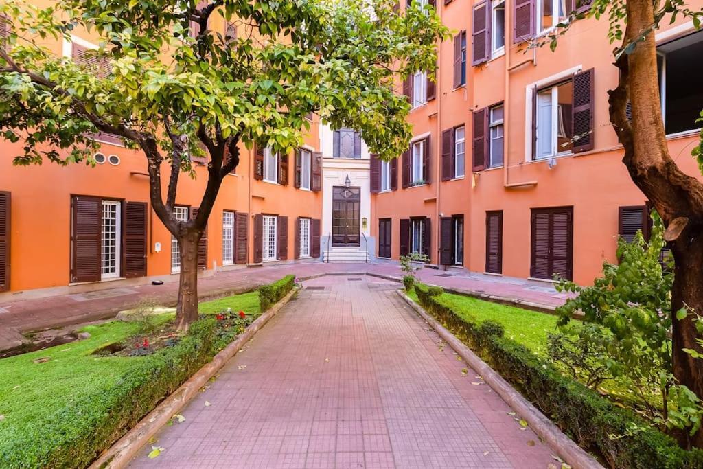 L&l Cozy 2-bdr In San Giovanni District Appartamento
