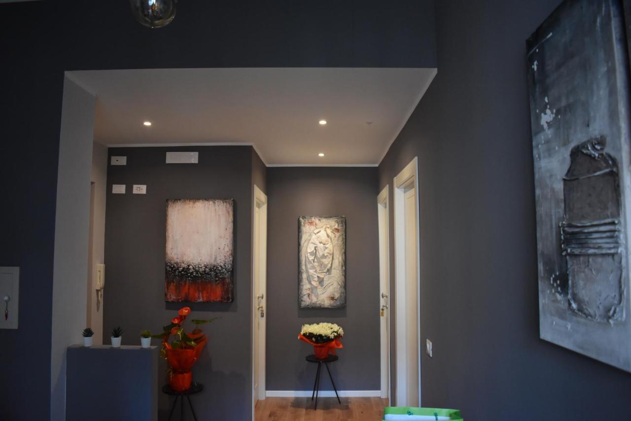 Gallery House 59 * Roma
