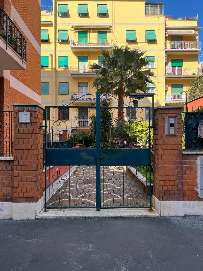 Life Is Apartment