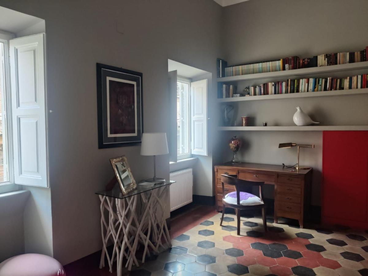 Appartement Warm Charming In Campo De Fiori *
