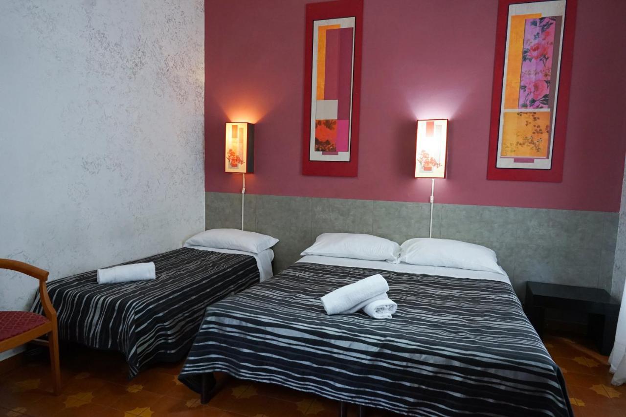 Roma Room Hotel 3*