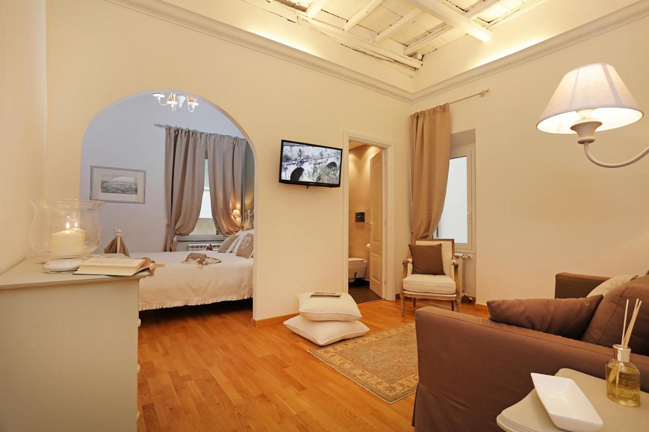 Madonna De' Monti Guest house