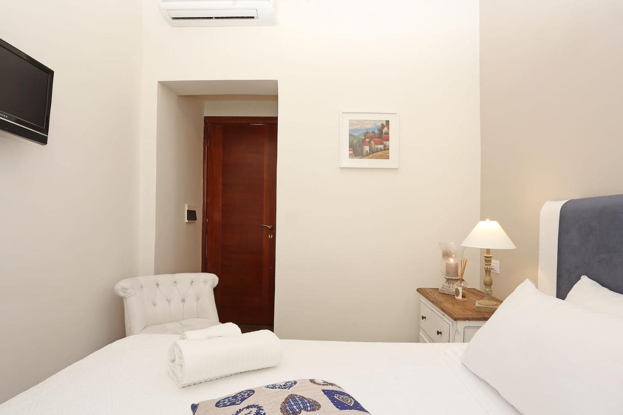 Daplace - Arena House 2* Rome