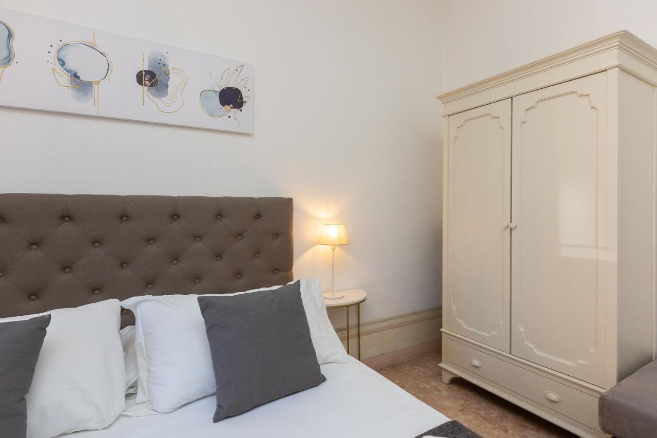 Angelico By In Appartement Rome