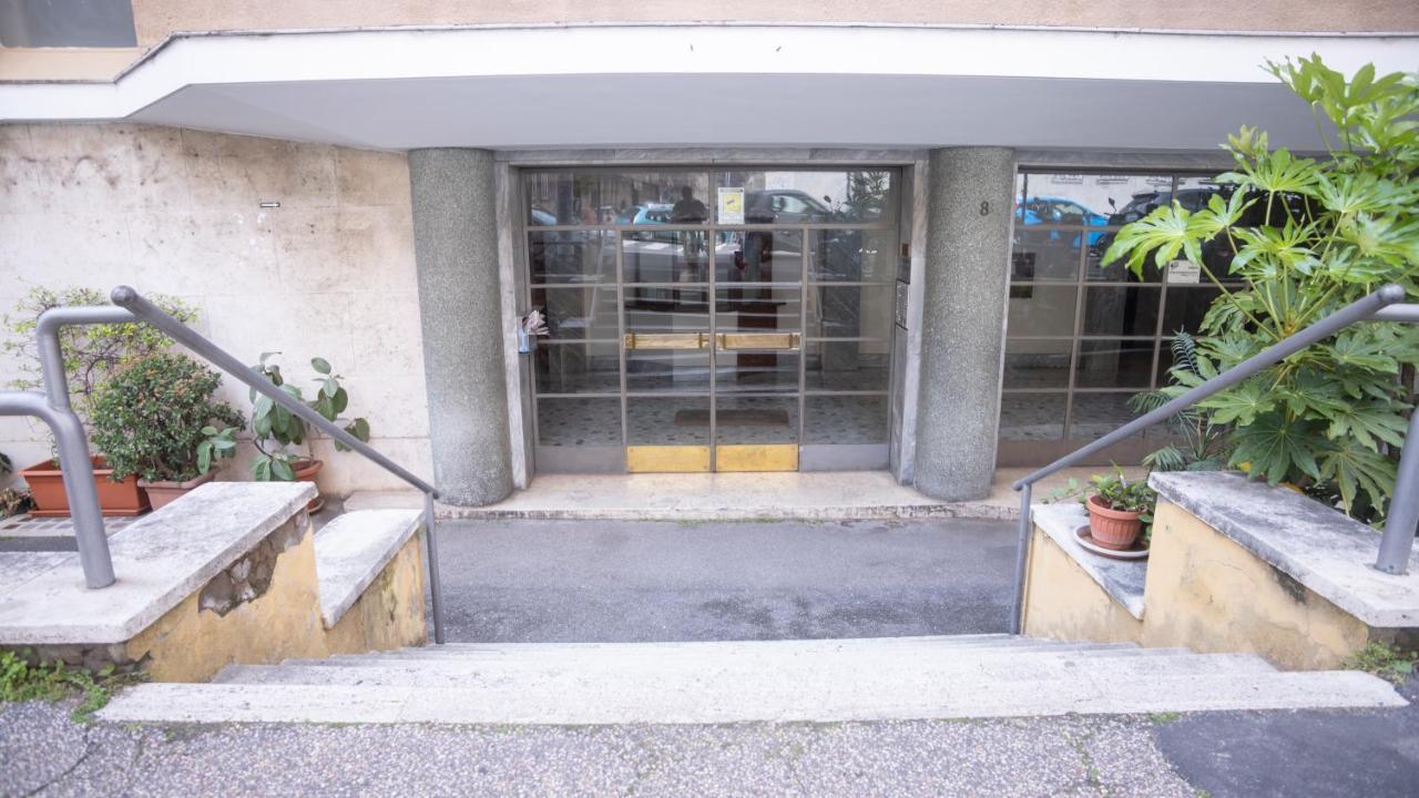 B9 Apartment