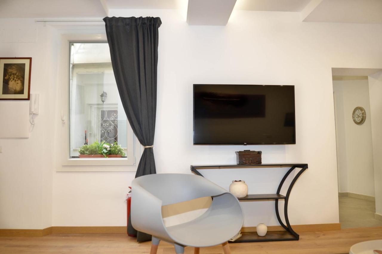 Fidia Palace Claudia's Colosseo Apartment Rome