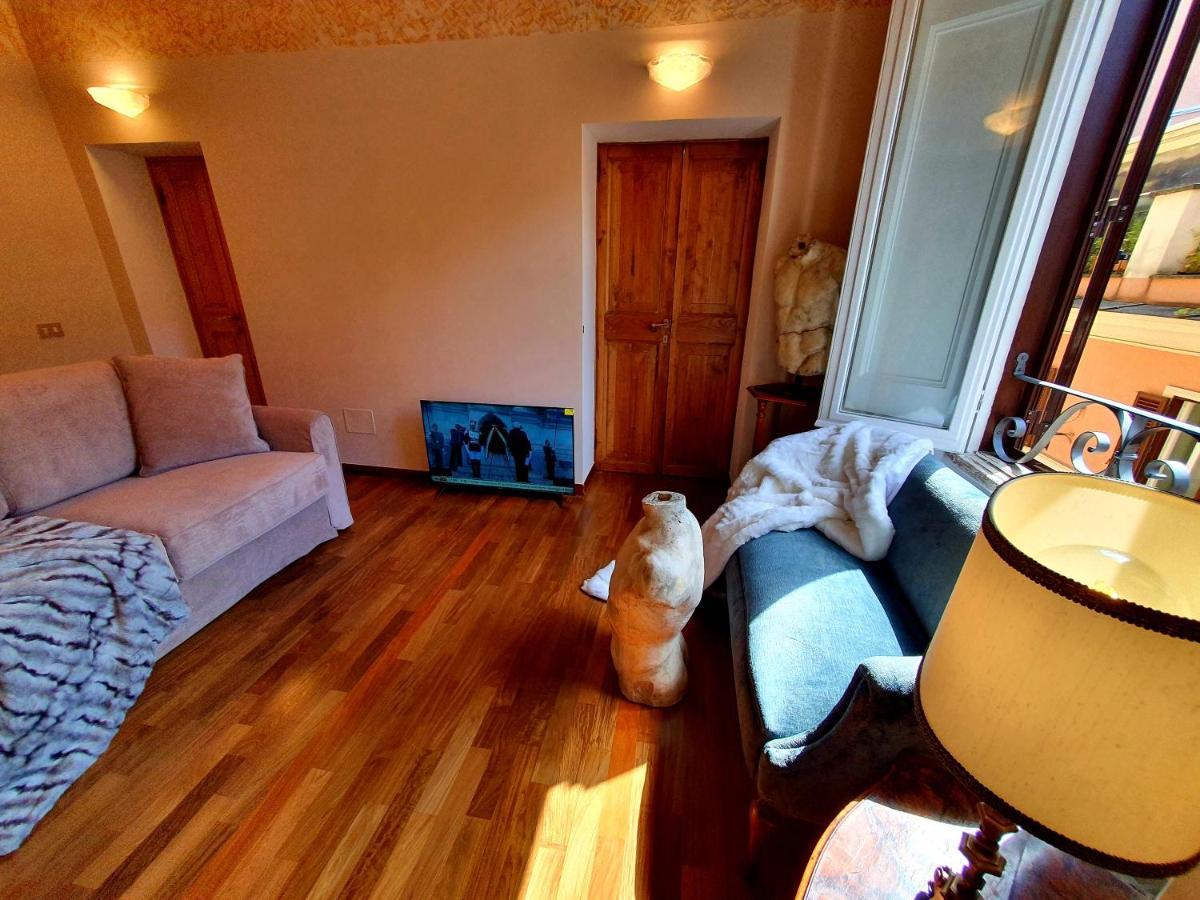 Apartment 1878s By Aat- Luxury Historic House Piazza Di Spagna Rome