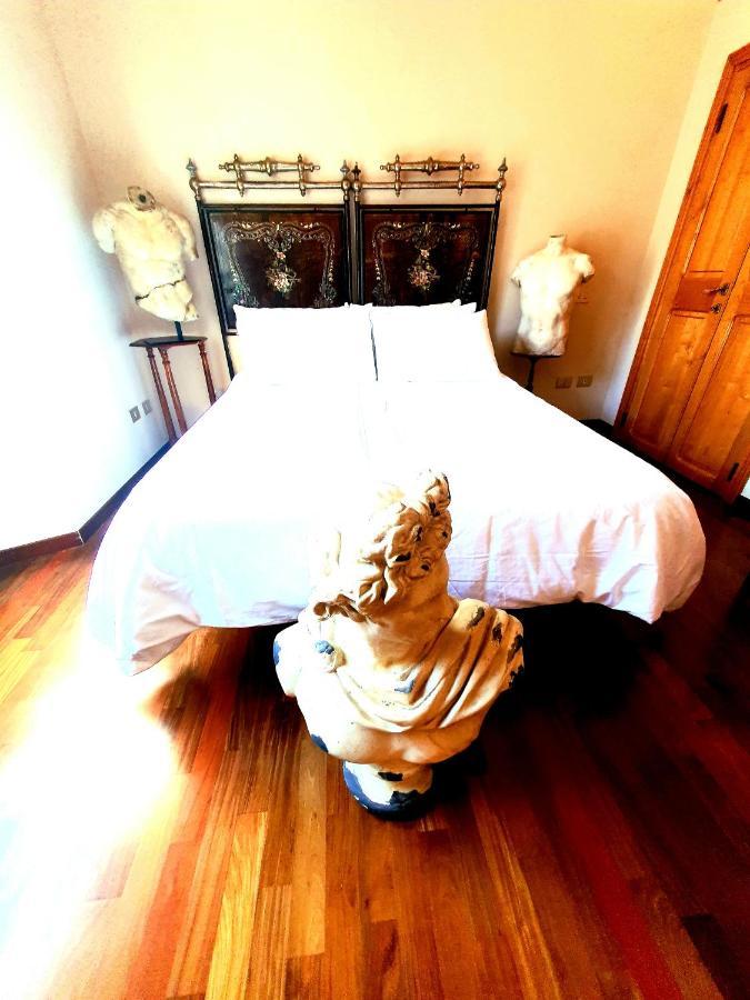 Apartment 1878s By Aat- Luxury Historic House Piazza Di Spagna Rome