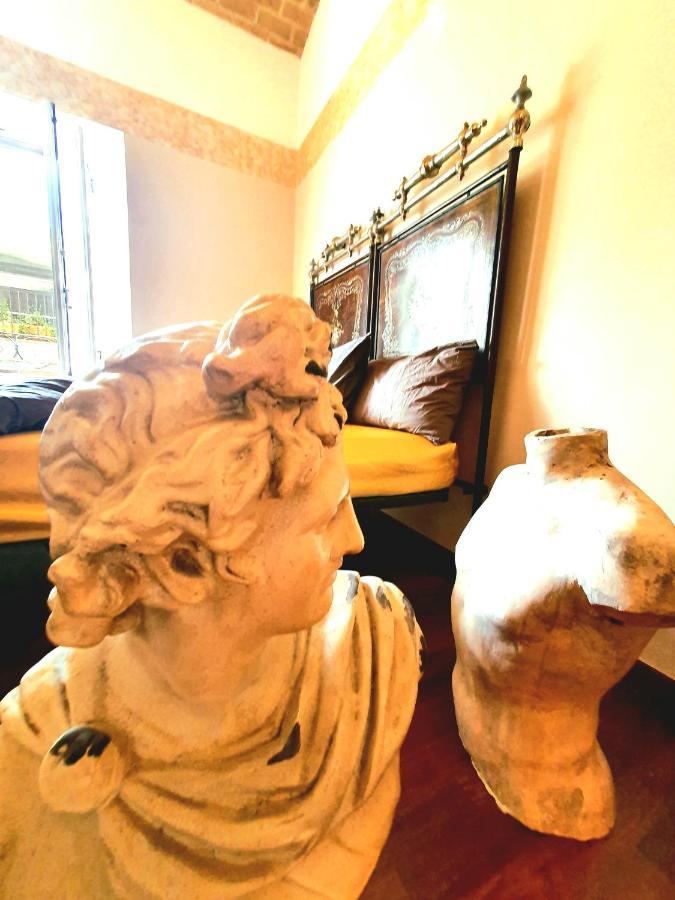 Apartment 1878s By Aat- Luxury Historic House Piazza Di Spagna *