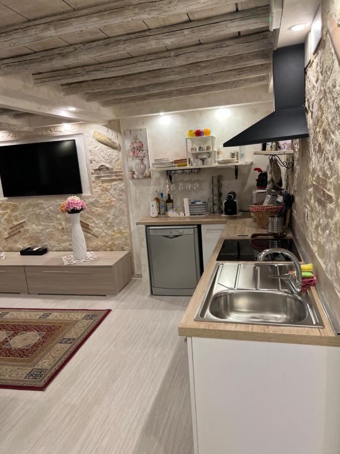 Apartment Historic Center, 800 Meters From The Trevi Fontain Rome