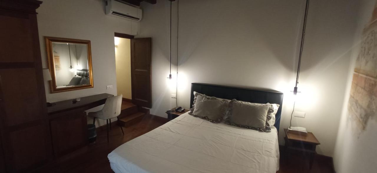 Relais Giulia Couette-café