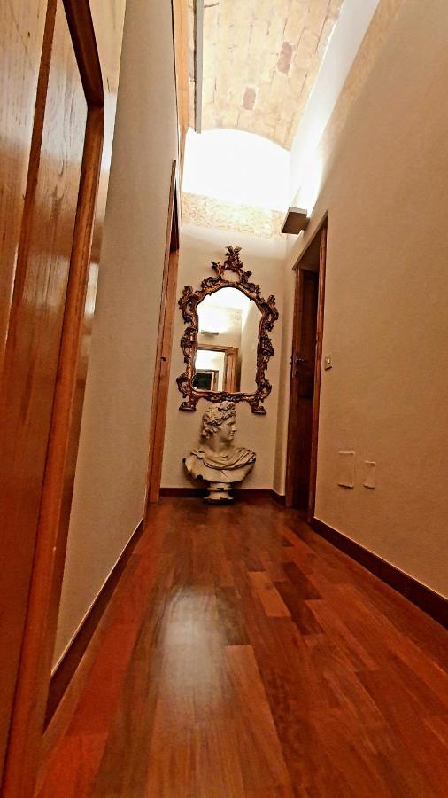 Apartment 1878s By Aat- Luxury Historic House Piazza Di Spagna