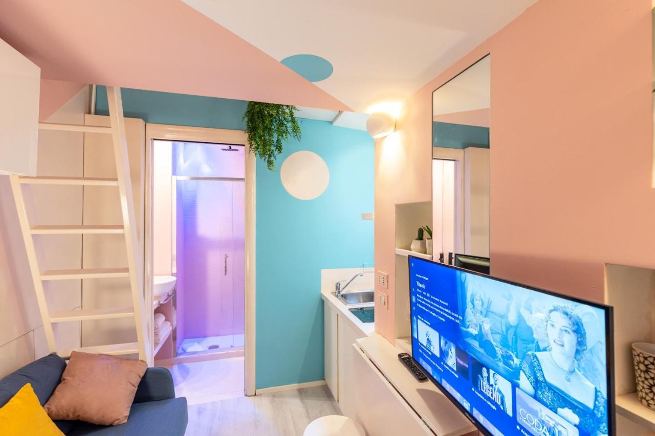 The 62 L Homkeey Apartment