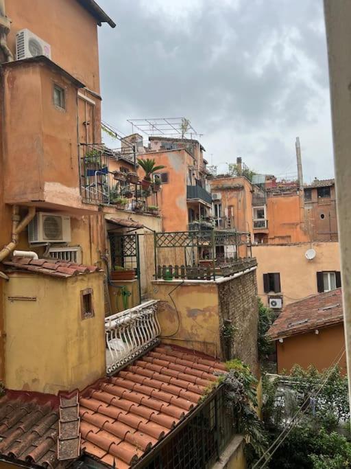 Casa Tasteverina Appartement *