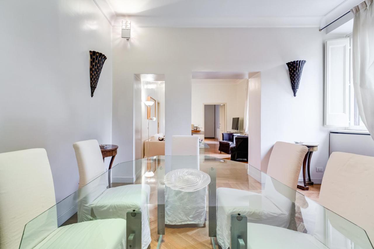 Pantheon Exclusive House *