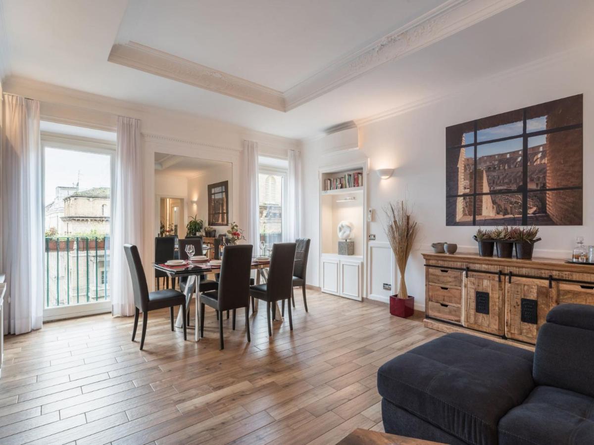 The Best Rent - Elegant Three-bedroom A Few Steps From Fontana Di Trevi Appartement *