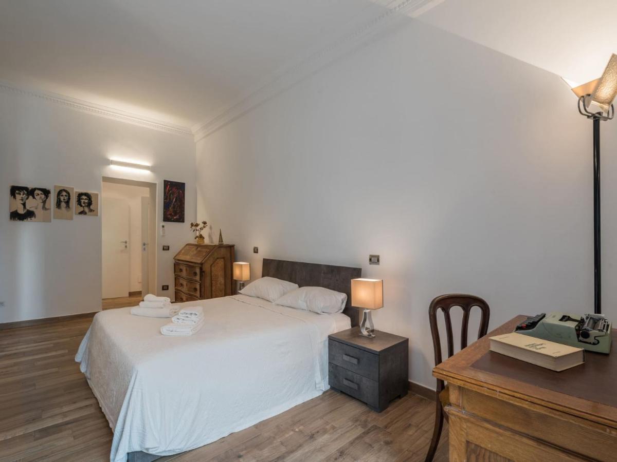 The Best Rent - Elegant Three-bedroom A Few Steps From Fontana Di Trevi Appartement *