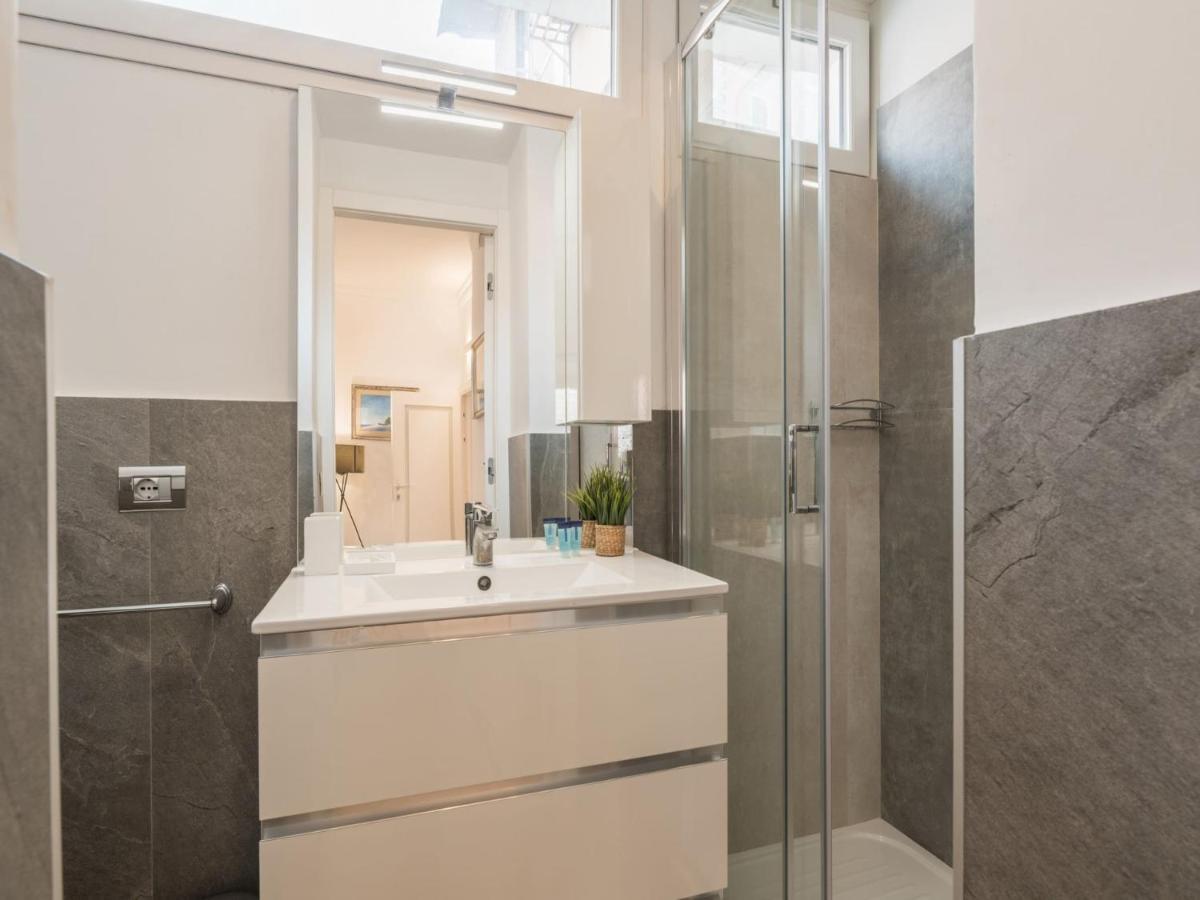 The Best Rent - Elegant Three-bedroom A Few Steps From Fontana Di Trevi Appartement