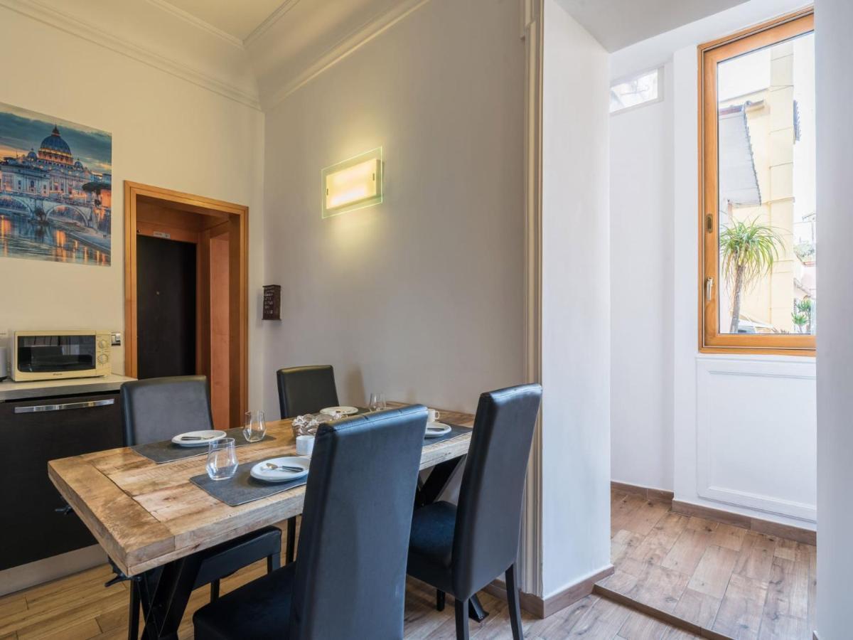 The Best Rent - Elegant Three-bedroom A Few Steps From Fontana Di Trevi Rome