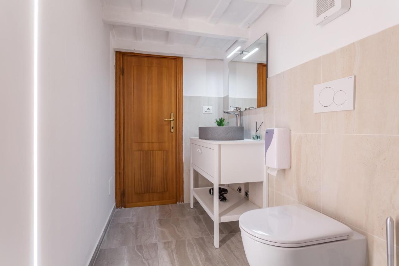 Trastevere San Calisto 3 Bdr Appartement
